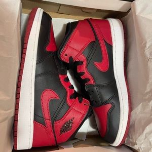 Jordan 1 Mid Banned 2020